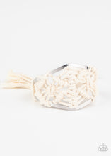 Load image into Gallery viewer, Macrame Mode - white
